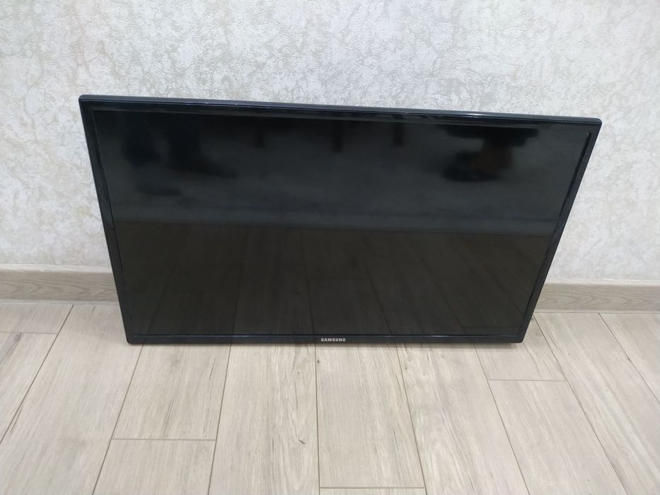 Телевизор Samsung UE32EH4000W | 32" дюйма