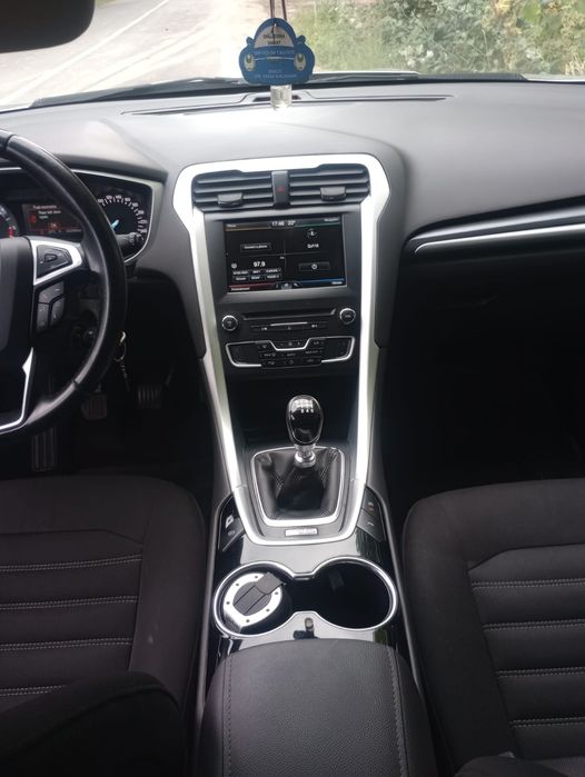 Vând Ford Mondeo Mk5