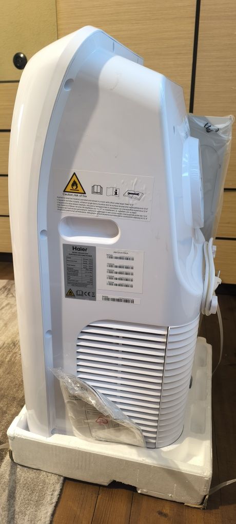 Мобилен климатик Haier AM12AA1GAA