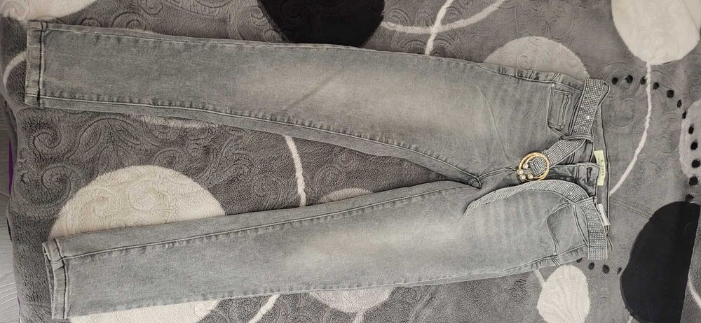 Blugi damă marimea 28