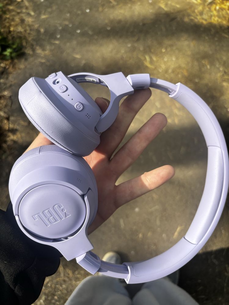 Продам наушники JBL Tune 770NC