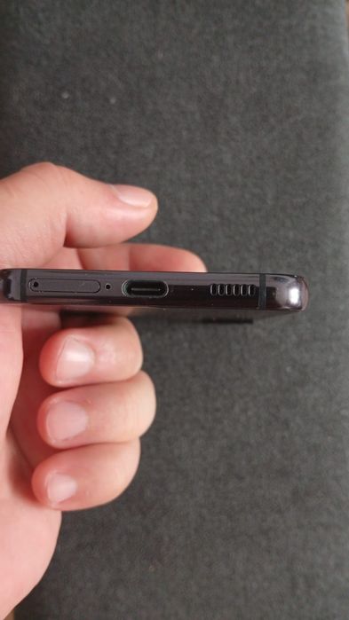 Vând ceas plus telefon