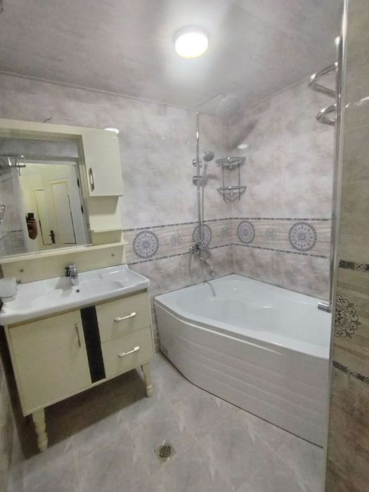 Продается квартира Вокзал Олтин Оамарканд (новастройка)