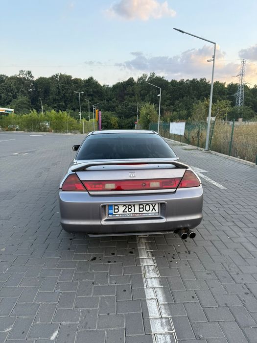 Honda accord coupe 2000