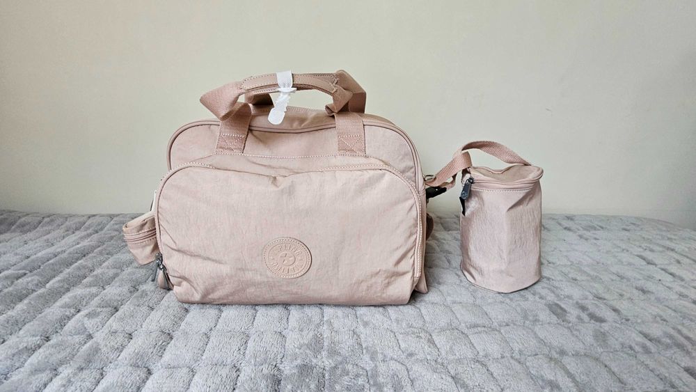Geanta mare pentru bebelusi Kipling Camama noua cu eticheta