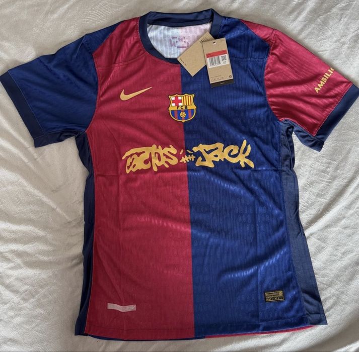 tricou barcelona travis scott