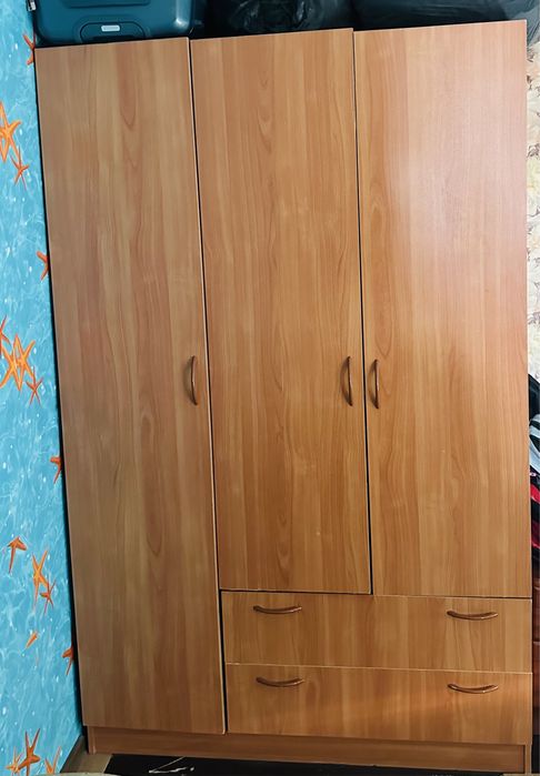 Шкаф сатылады срочно