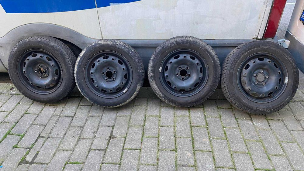 jante table golf 4  bora seat skoda 5x100 iarna 165 70 14 bune