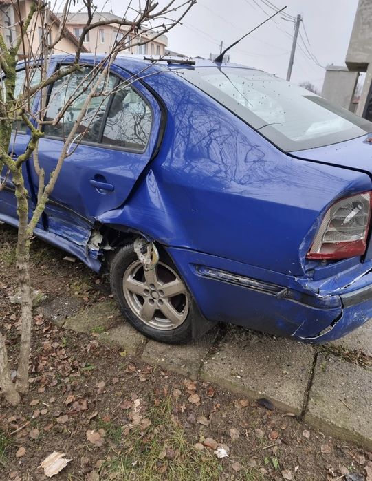 Skoda Octavia 1 avariată 2005 motor ALH 1,9 TDI