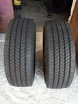 2 тежкотоварни гуми 285/70R19.5 Continental Scandinavia HSW 145/143М