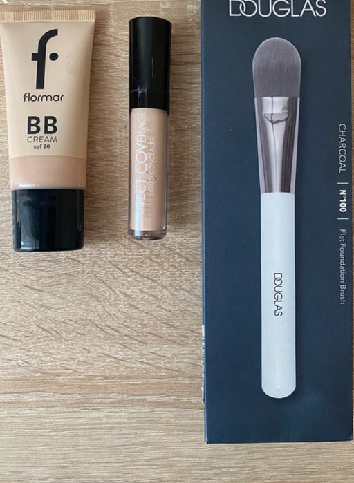 Set make up 3 produse