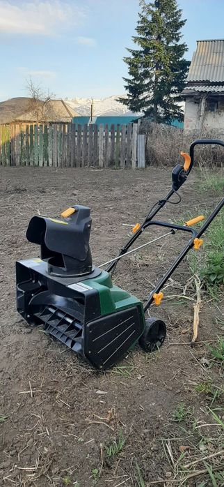 Снегоуборочная машина