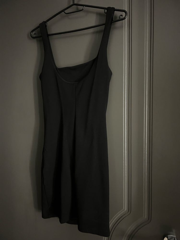 Черна рокля ZARA