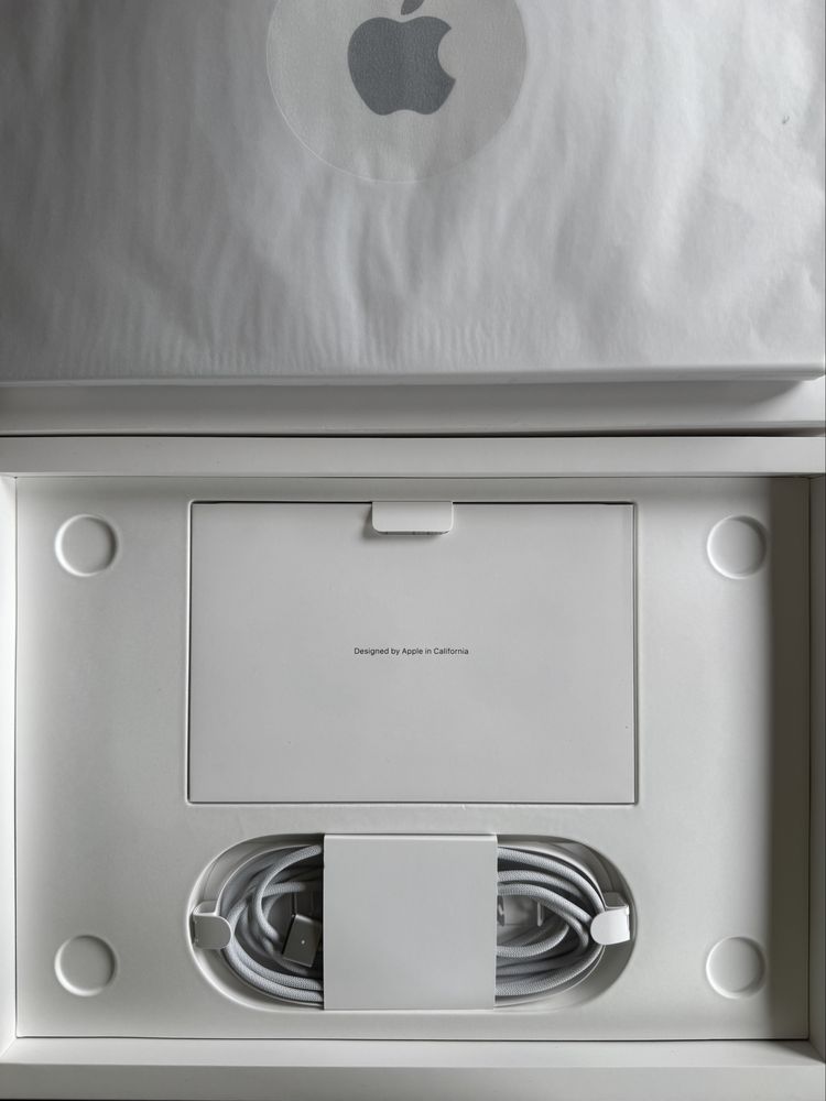 MacBook m1 pro серебристый