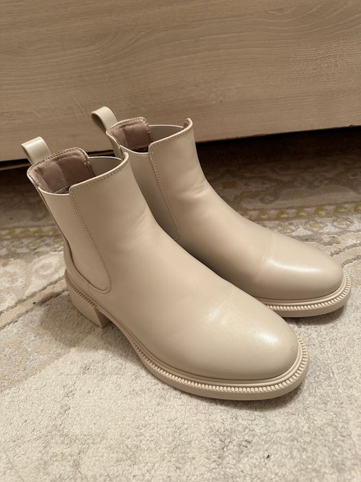 Сапоги размер 39-40 айвори(бежевый)