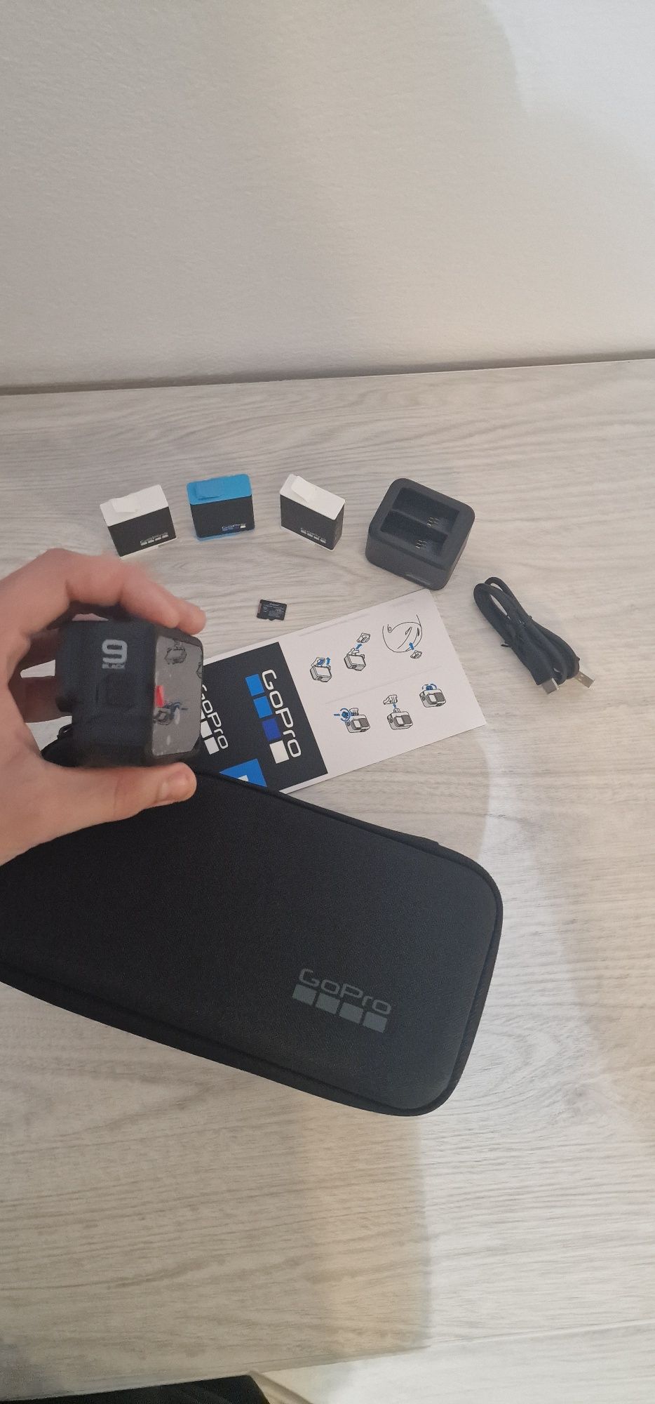 GoPro Hero 9 cu acumulator + multe accesorii