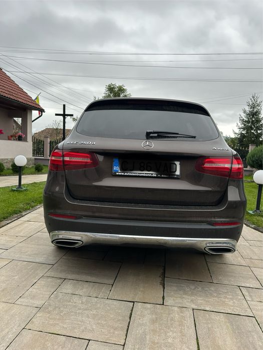 Mercedes benz glc 250/4 matic