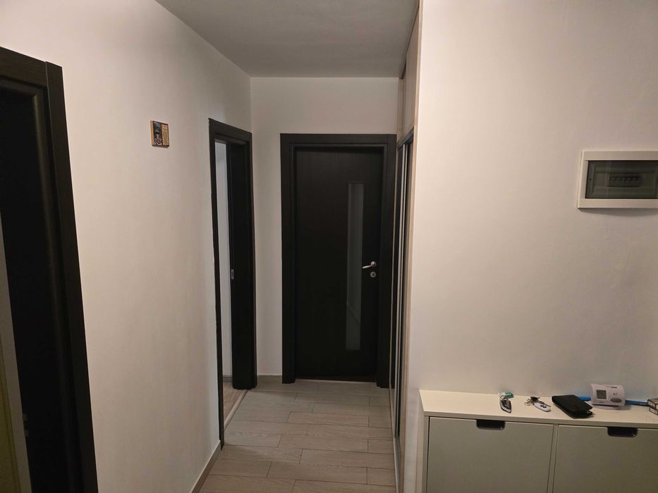 Inchiriez in regim hotelie apartament cu 2 camere