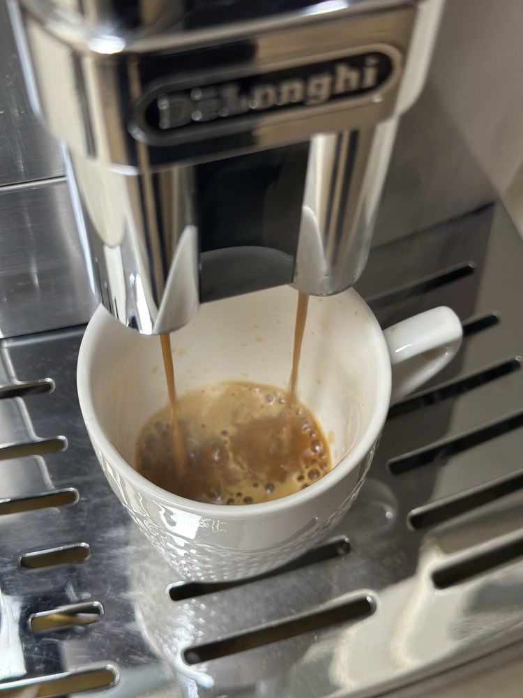 Aparat de cafea Expresor DeLonghi PrimaDonna S
