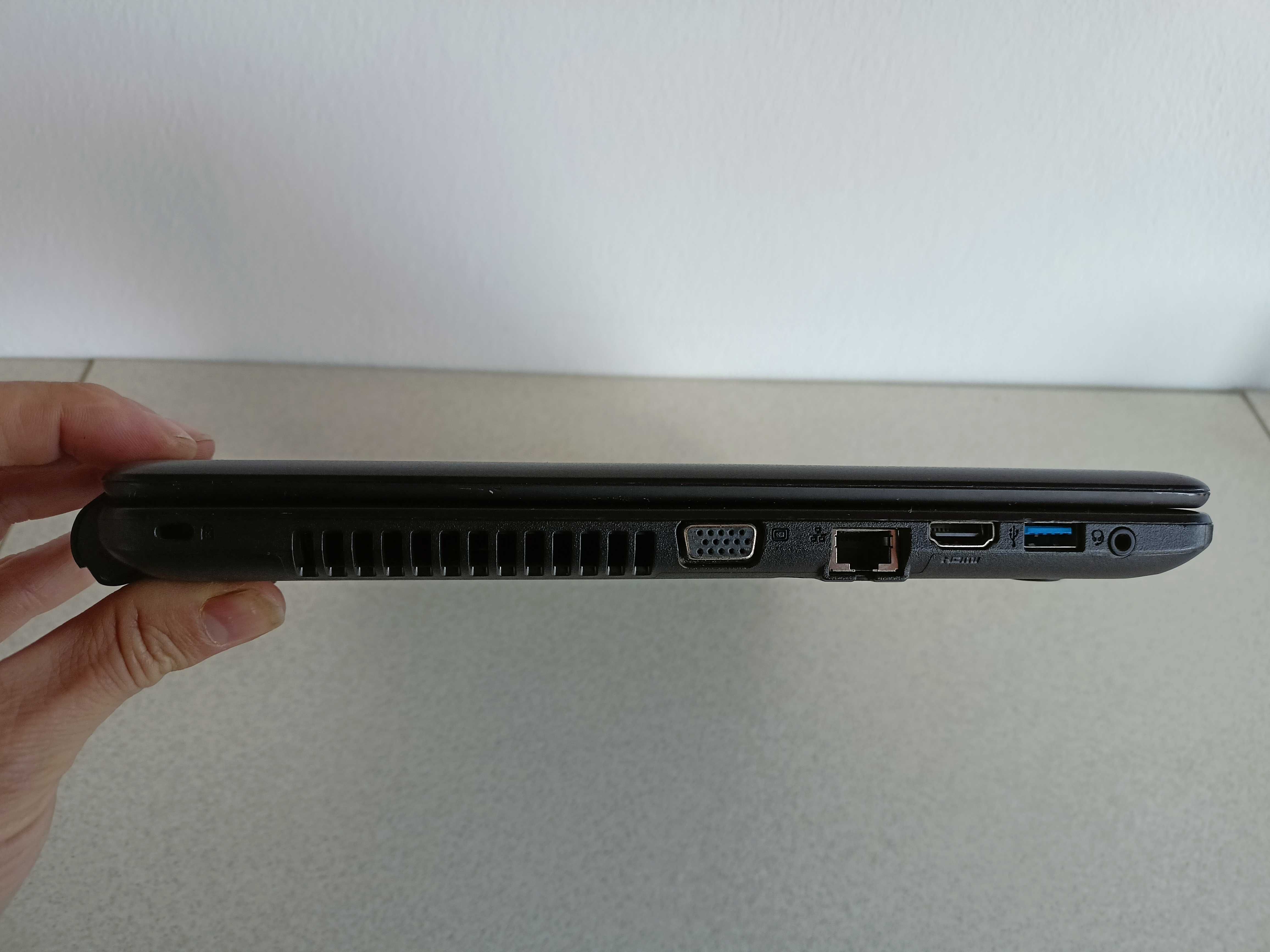 Laptop Acer E1-510P display 15,6 Cu Touchscreen Ram 8gb SSD 128g