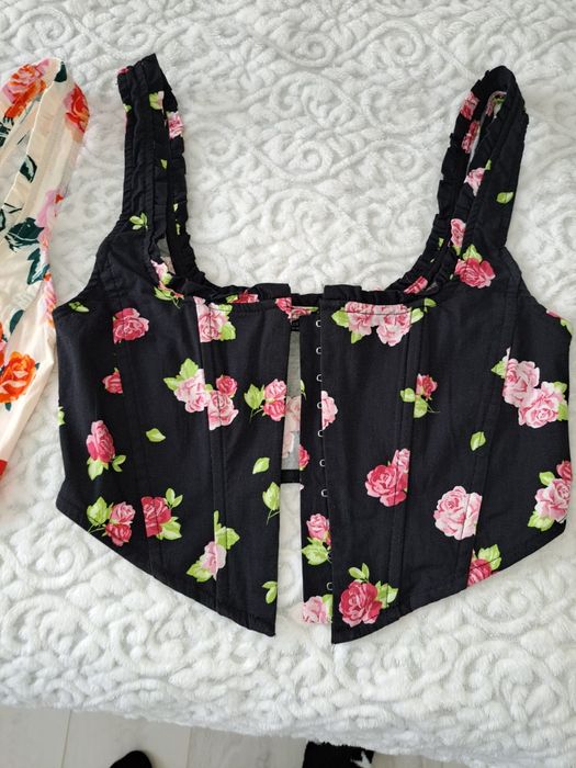 Topuri ,două modele