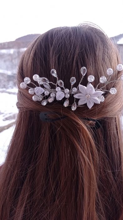 Официални аксесоари за коса