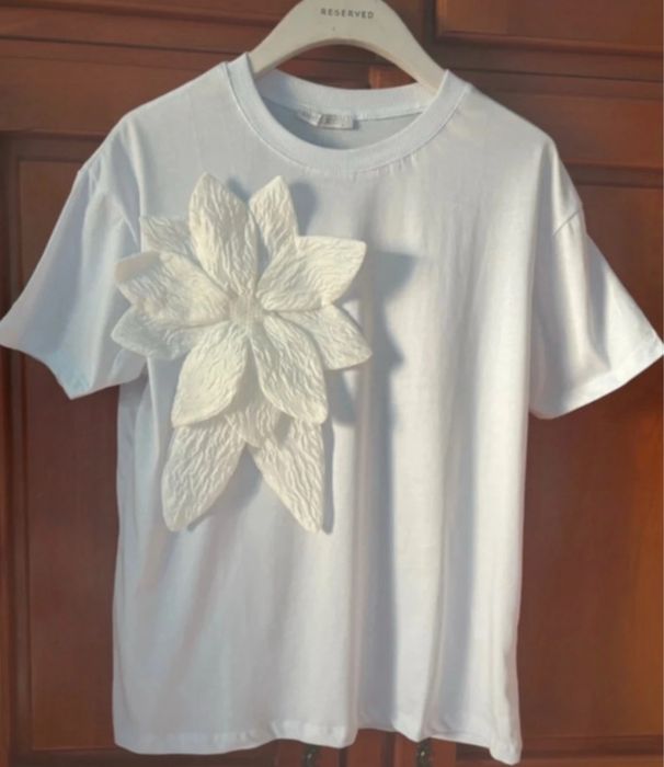 Tricou nou cu eticheta