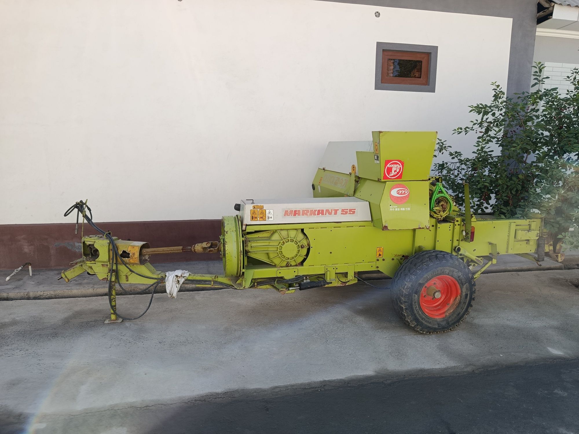Claas markant 55