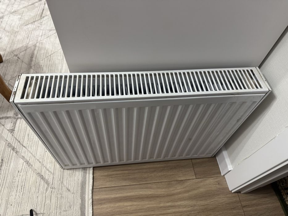 Радиатор отопления бу 70х50 за 10 тыс