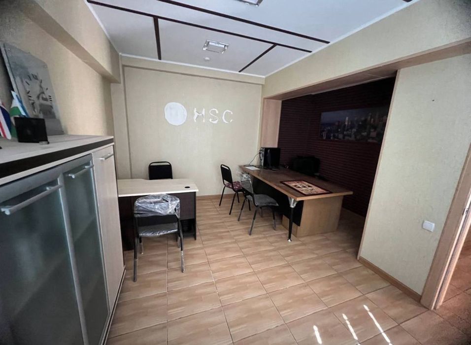 Срочно прадайутса нежилой офис ц5 лакости