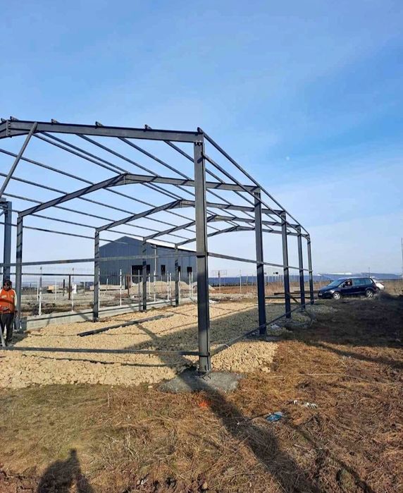 Confecționăm Hale metalice industriale pe comandă diferite dimensiuni