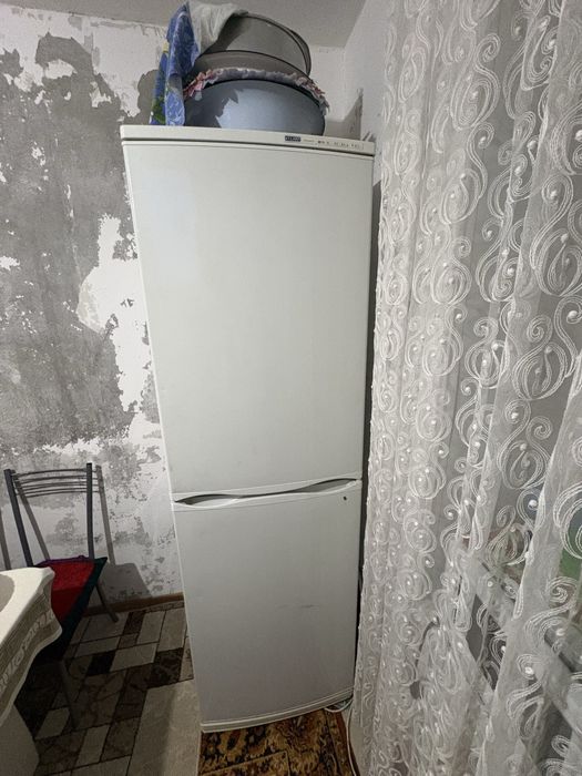 Продам холодильник не плохом состояний