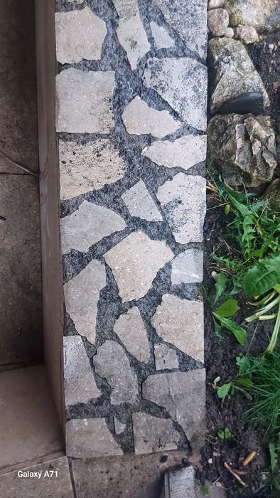 Placi granit culoare gri