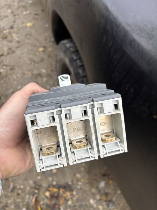 Intreruptor 250/200 MCCB trifazic