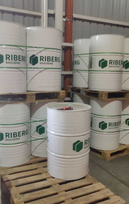 Полиуретановый клей для резинового покрытия