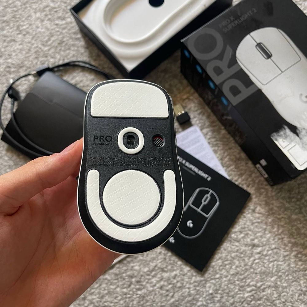 Logitech Superlight 2 White
