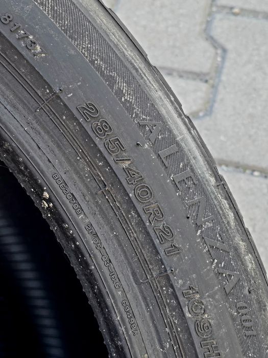 285 40 21 Bridgestone