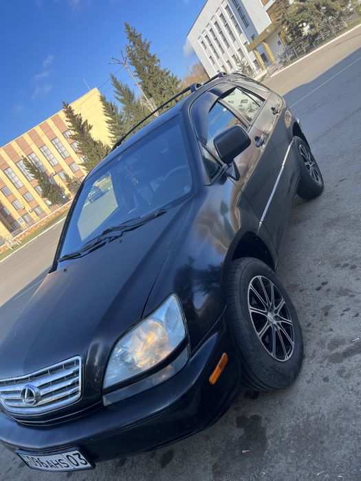 Продам lexus rx 300