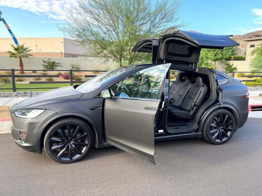 Части за Tesla X 100D