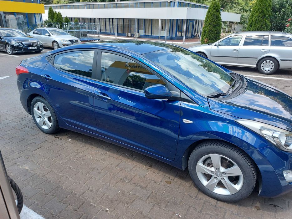 Hyundai Elantra 110000 km