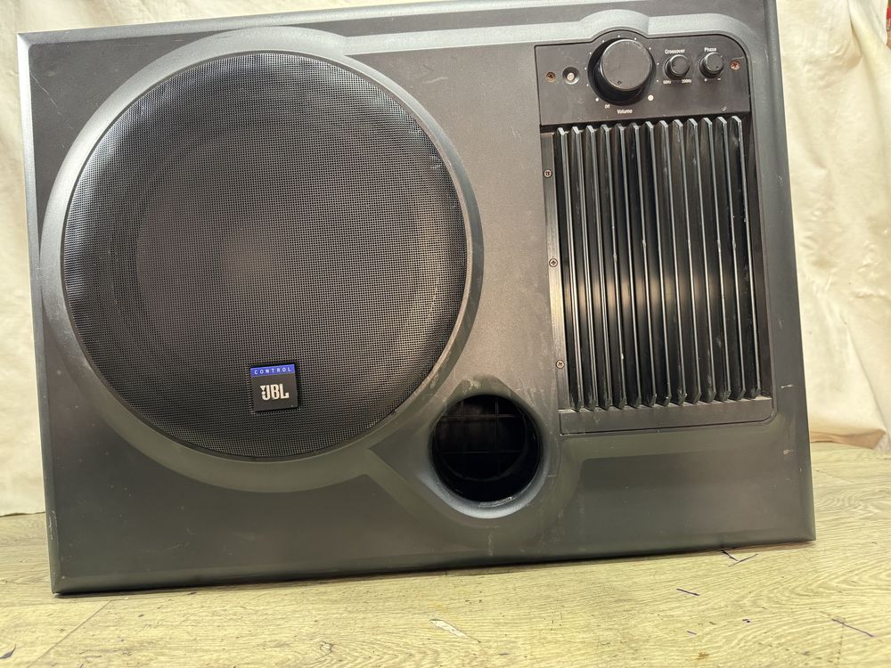 JBL Control SUB-10