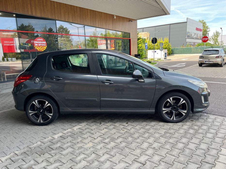 Vând Peugeot 308