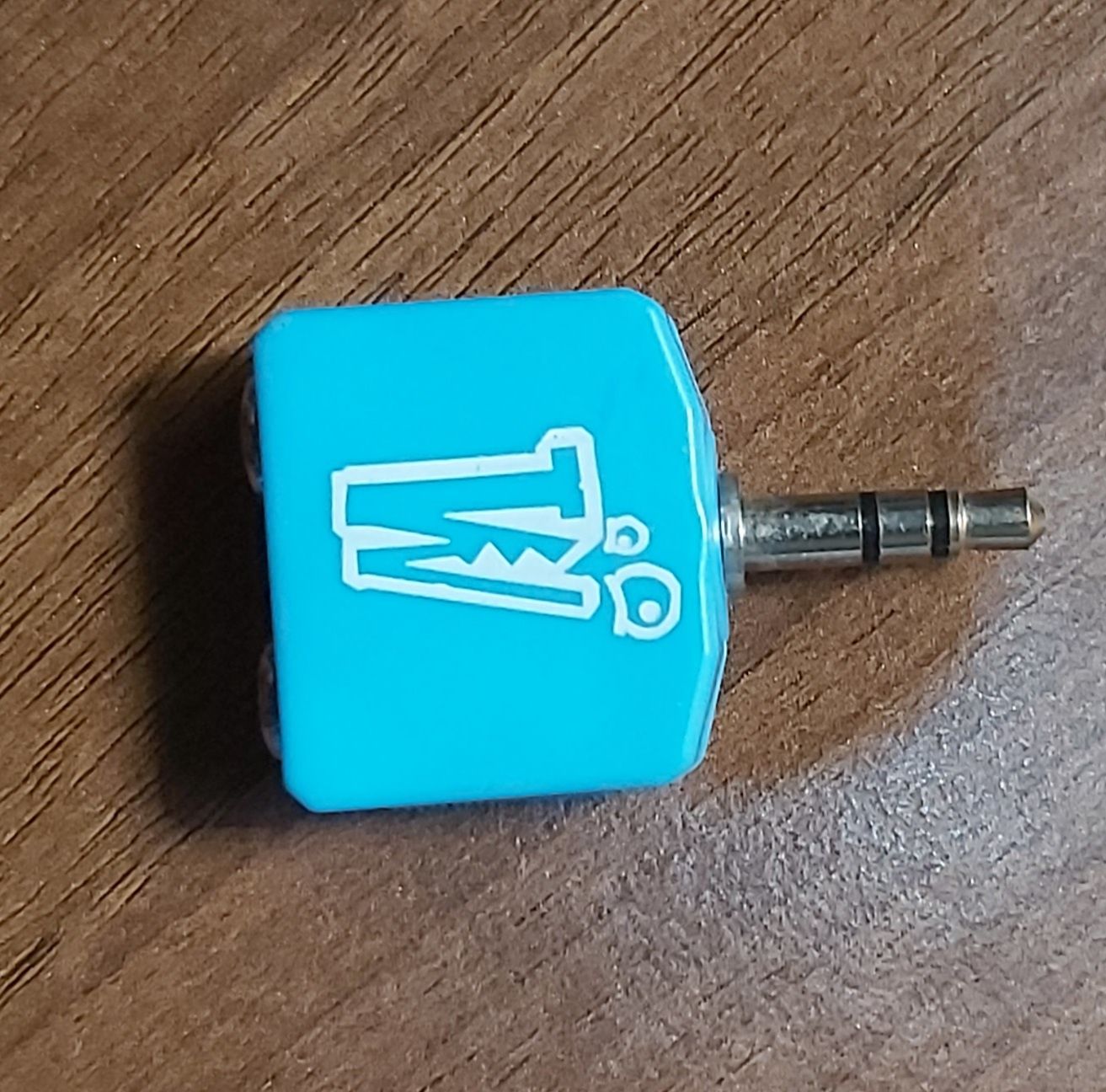 Vând 3 adaptori audio