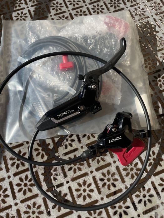 Комплект нови cпирачки SRAM Level Ultimate Stealth 2P 2-бутални