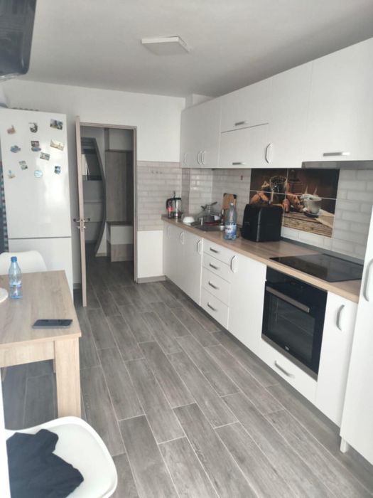 Apartament 2 camere de vanzare