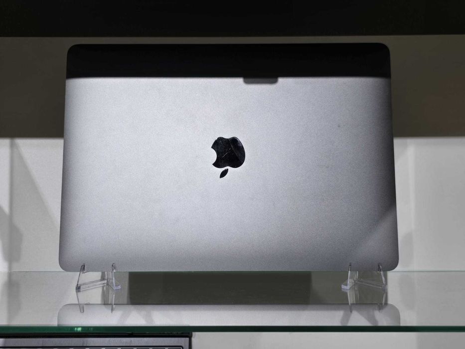 MacBook AIR  A2179 / Display Spart   * Krom Amanet Margeanului *