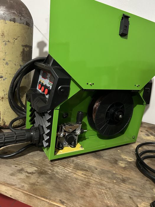 Aparat de sudura mig mag cu sarma