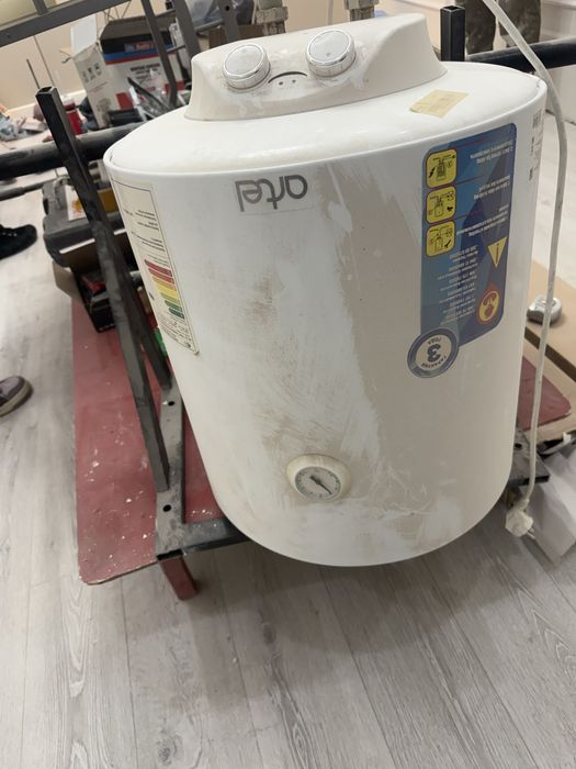 Аристон сатылады