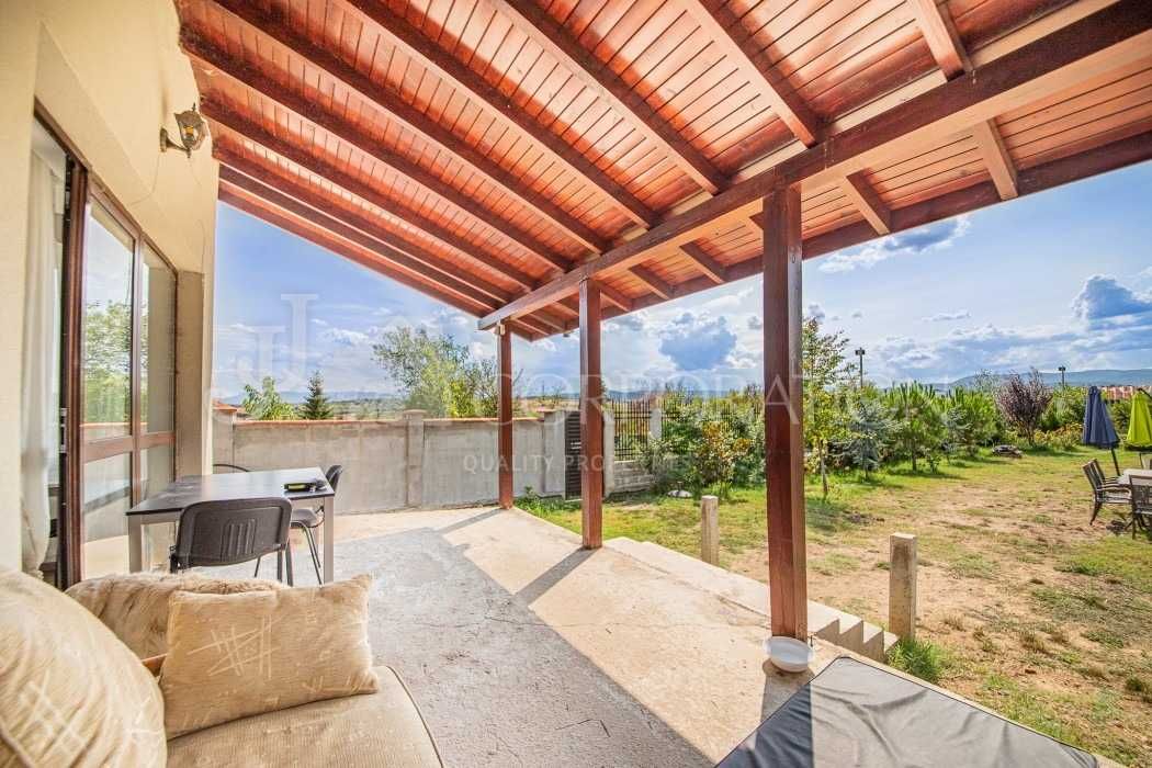 Продава се Къща в с. Лесичово, Област Пазарджик - 143 кв.м за 2091 €/кв.м - Снимка #7