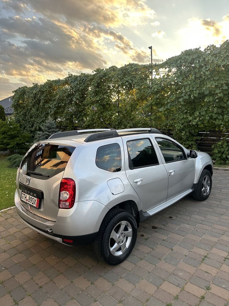 Duster 1.6 benzina si GPL din fabrica•2012•4x2